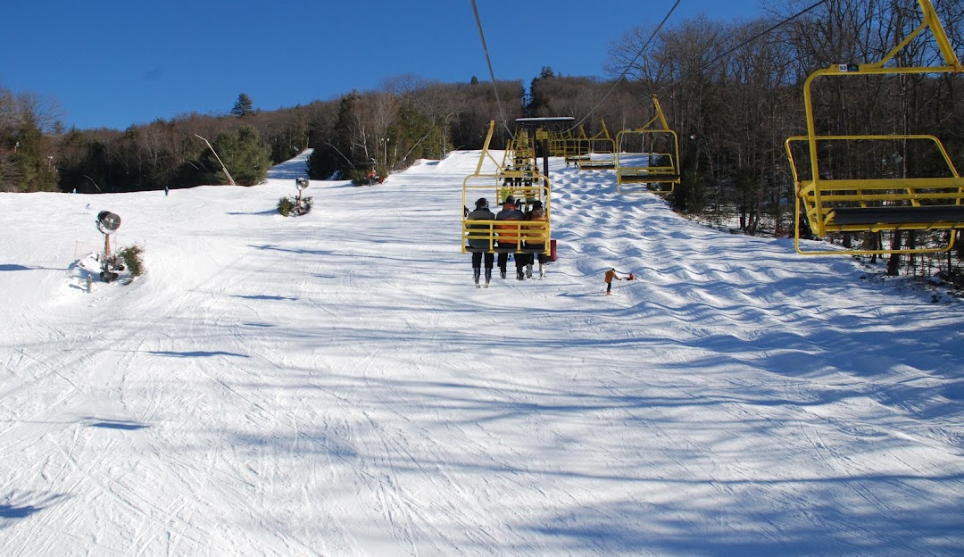 Ski Sundown offers jobs for skiers and non-skiers. Check out their website today!