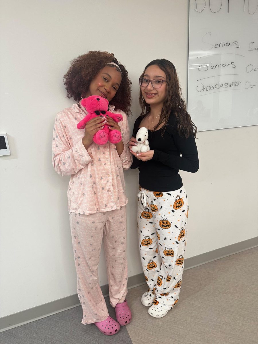  Students getting comfy for PJ day!