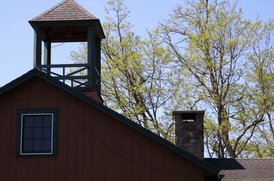 Students Explore Nature Photography at Great Mountain Forest